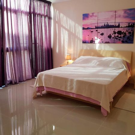 Charming Apartment-Wifi-Sleeps 5 마르사스칼라 외부 사진