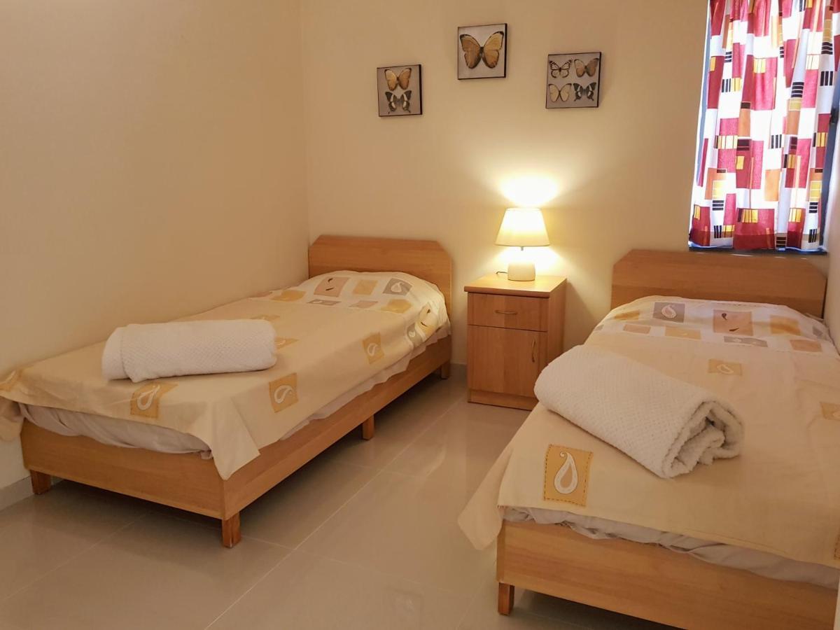Charming Apartment-Wifi-Sleeps 5 마르사스칼라 외부 사진
